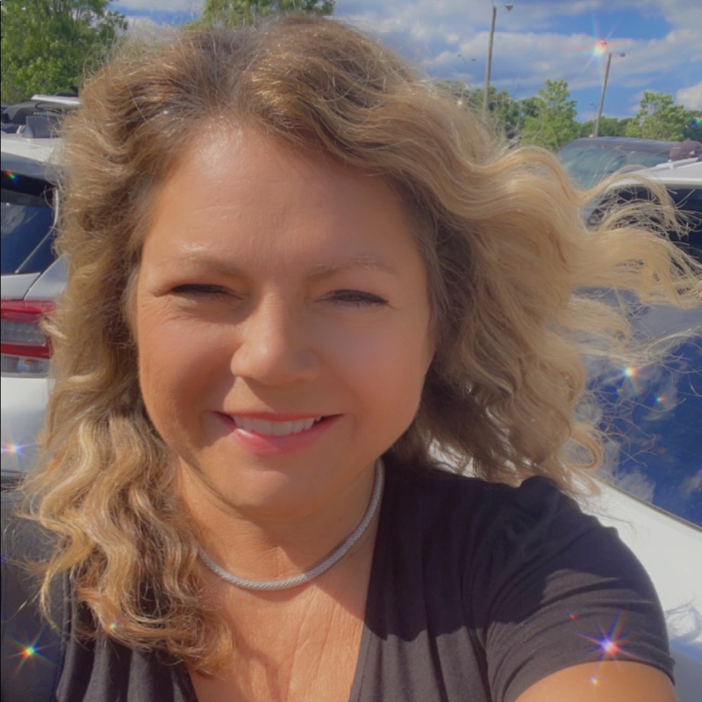 Meet your Posher, Robyne